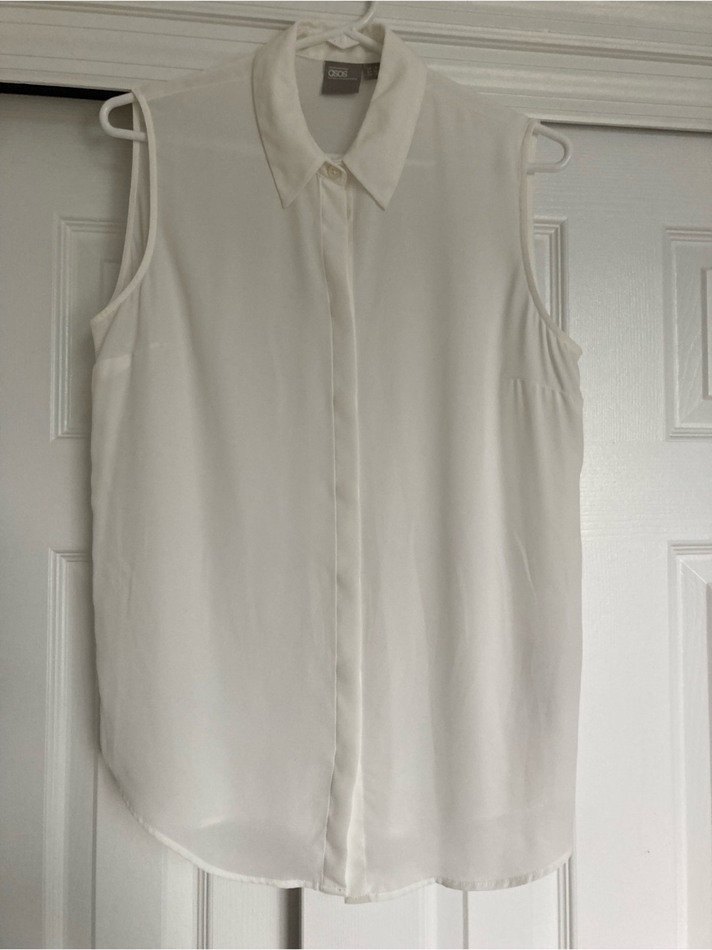 ASOS Sleeveless Button-Front Collared Camisole in Off-White